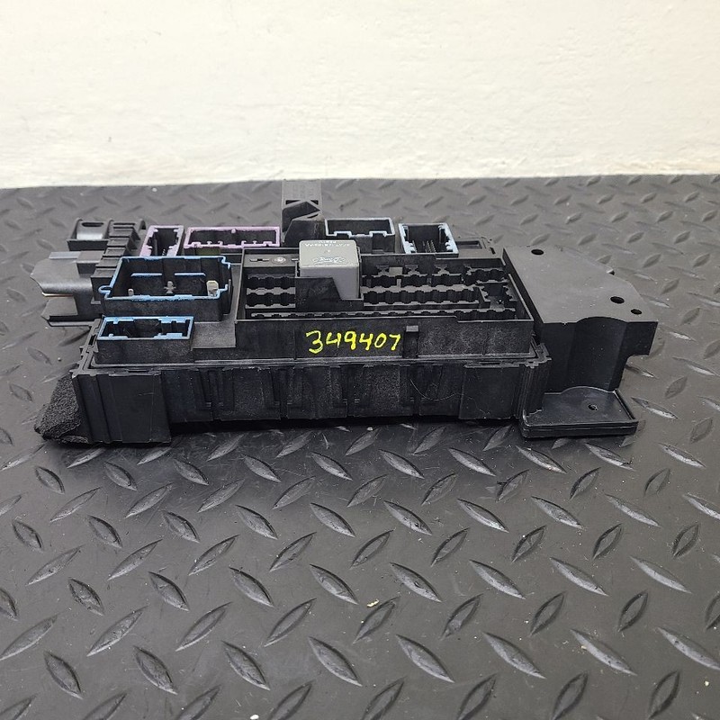 2008 Ford F250SD F350SD Multifunction Fuse Junction Box OEM 7C3T-15604-AN