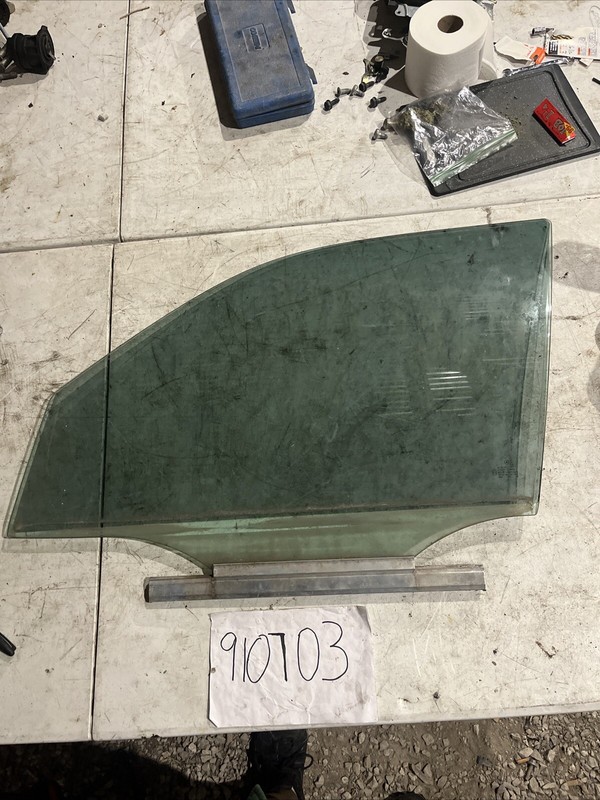 96-03 Mercedes E320 E430 Front Left Driver Side Door Window Auto Glass #1