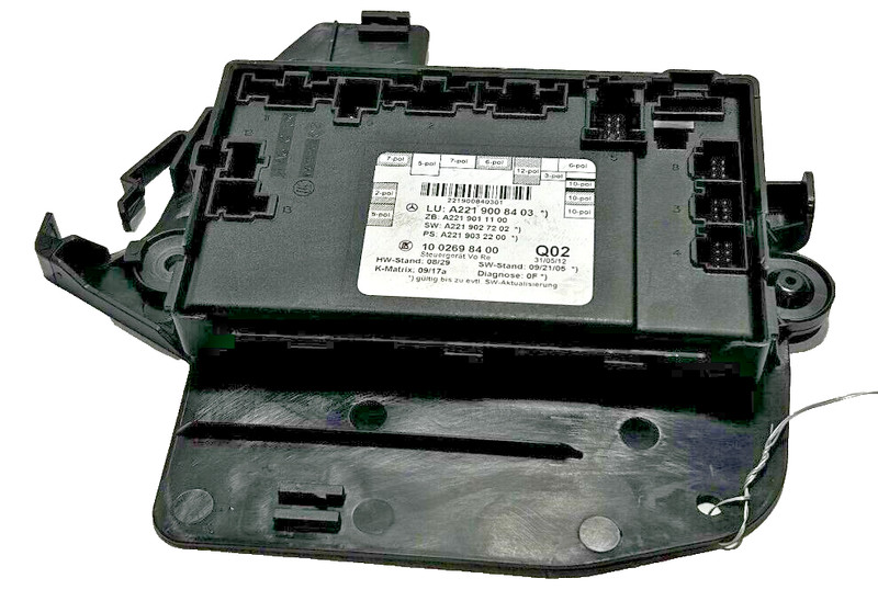 2011-2013 Mercedes W221 S550 Front Right Passenger Side Door Control Module OEM