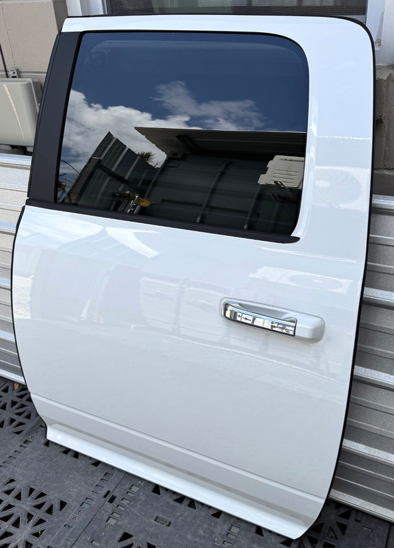 ✅2009-2024 RAM 1500-3500 Cl OEM WHITE REAR LEFT DOOR SHELL w Plate CREW CAB PW7