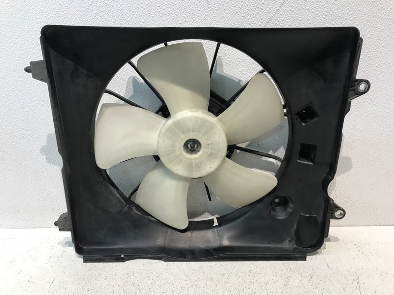 12-14 Honda CR-V Driver Radiator Fan Motor Fan Assembly Radiator OEM