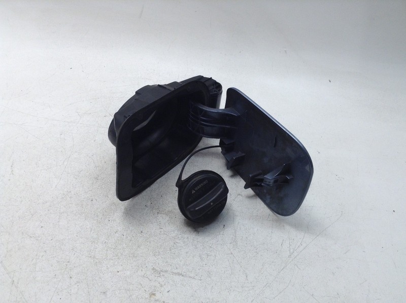09-14 HYUNDAI GENESIS FUEL FILLER DOOR LID COVER W CAP BLUE OEM