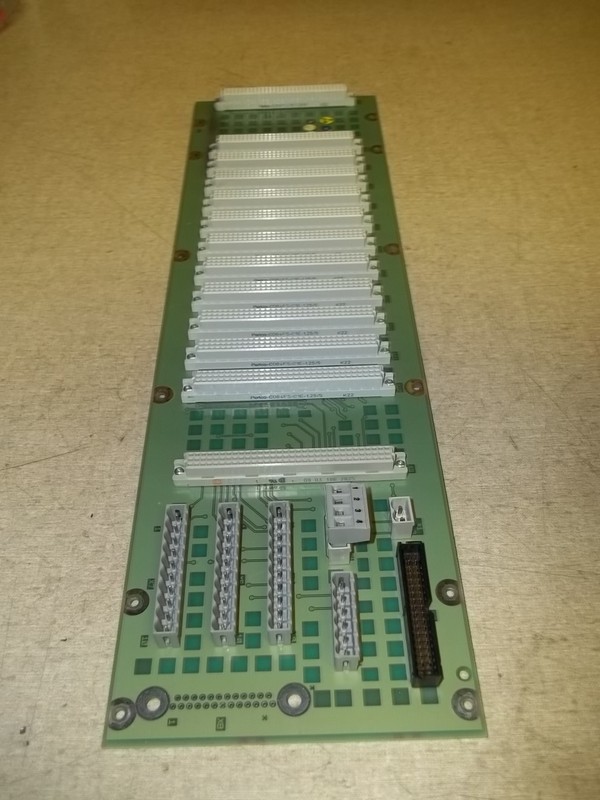 ABB DSQC-229 13-Slot Back Plane Board 2E 2668 402-143/1 *FREE SHIPPING*