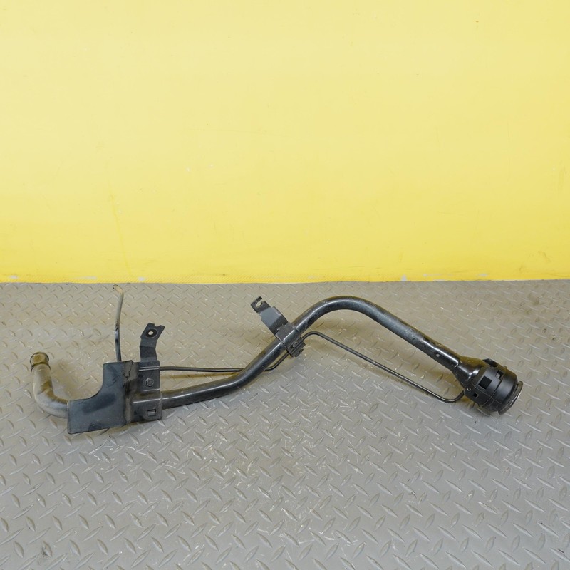 2020-2025 NISSAN SENTRA SR Rear Fuel Gas Tank Filler Neck W/ Lower Hose Oem