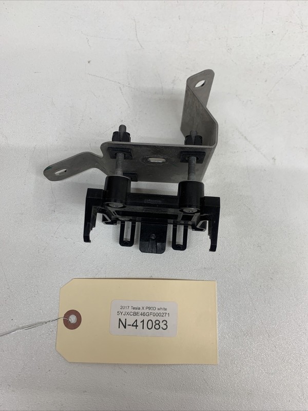 2015-2020 Tesla Model X Center Radar Bracket Mount 1047096-00-E 41083 B26