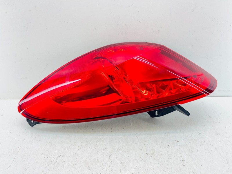 06-09 Pontiac Solstice TailLight Brake Lamp Right Passenger RH Side OEM