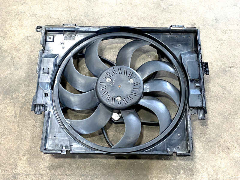 2015-2016 BMW F36 428I 328I RADIATOR MOTOR FAN ASSEMBLY OEM #A0.26