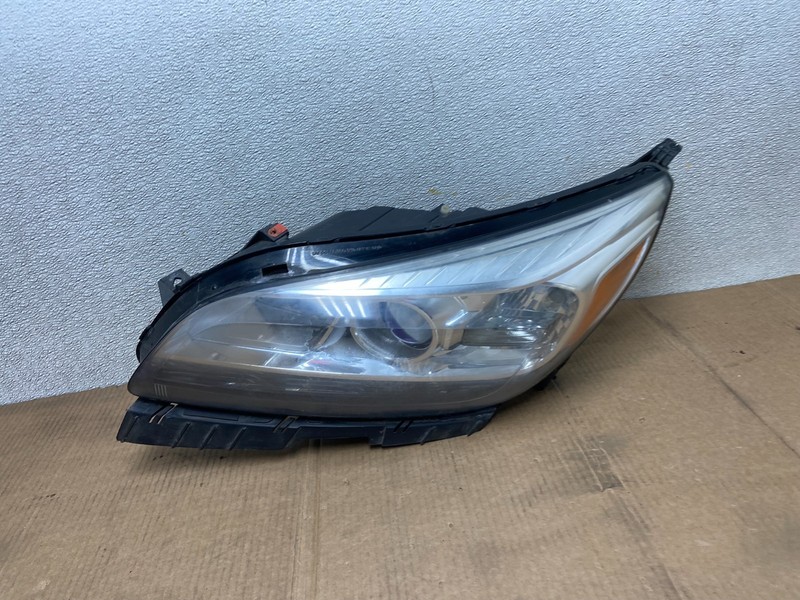 2013 2014 2015 Chevrolet Malibu Headlight Projector Left Driver Side Oem AA5311