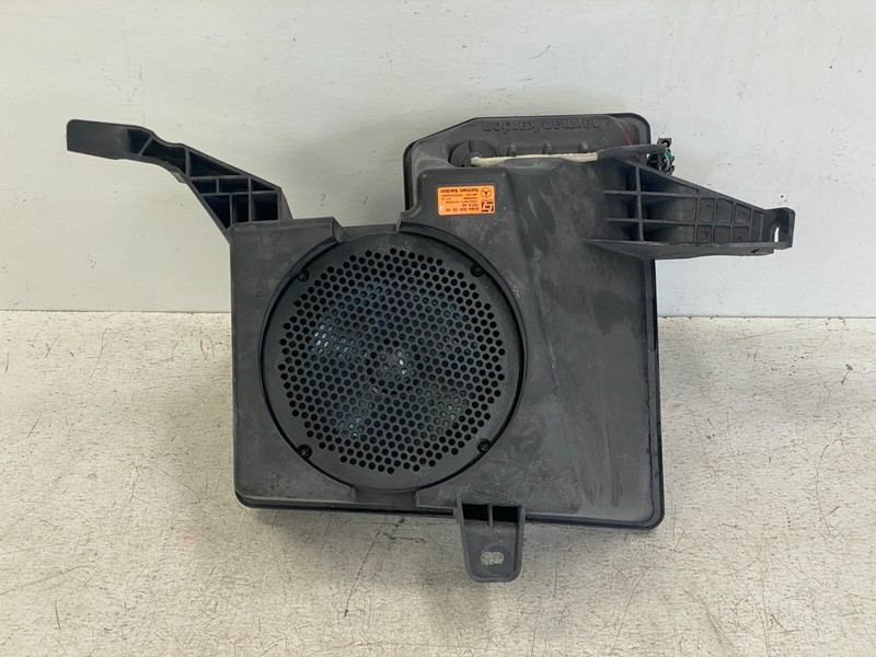 2007-2012 MERCEDES GL450 REAR SUBWOOFER SPEAKER HARMAN KARDON OEM LOT635