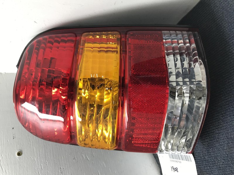 01-'07 FORD ESCAPE Right passenger Taillight OEM Grade A Condition!