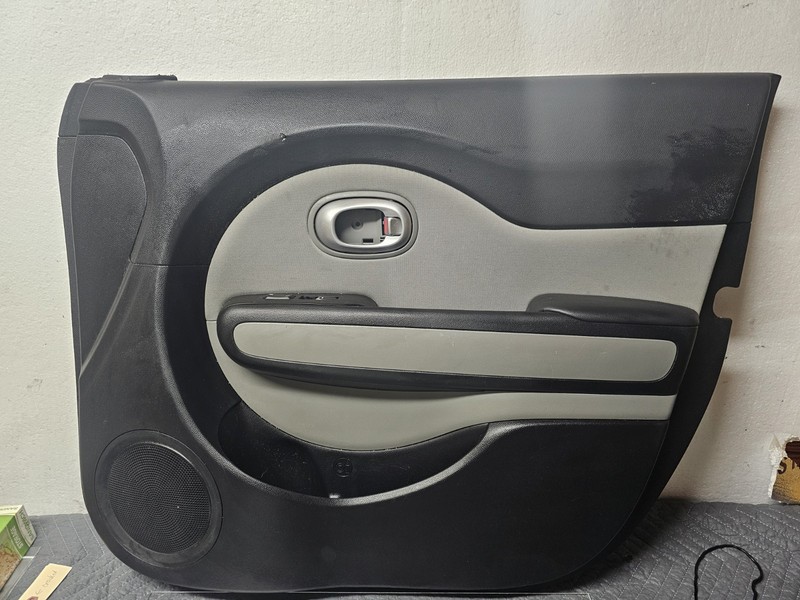 Front Door Trim Panel KIA SOUL Passenger 14 15 16 17 18 19