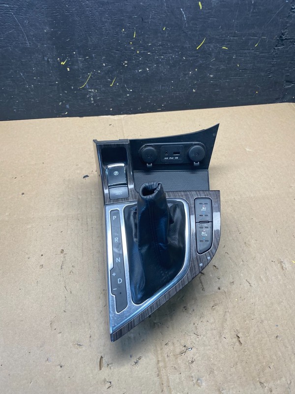 2011 to 2013 Kia Optima Center Console Shifter Gear AUX USB Floor Bezel T1354 DG