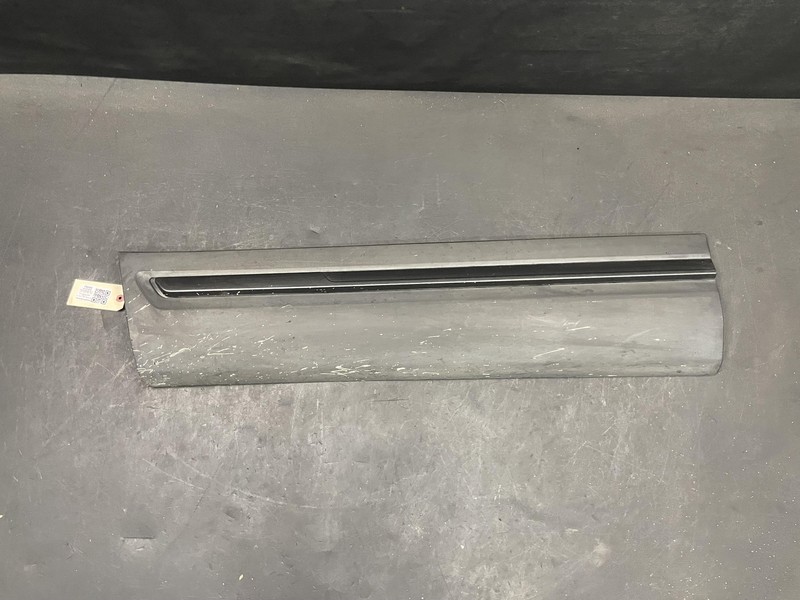 Front Left Door Lower Molding 2018 Ford Explorer HB5Z-7820879-EA 2017 2019 X