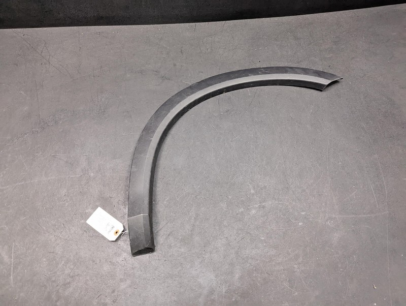 Rear Left Wheel Opening Flare Molding 2016 Volvo V60 Cross 31420924 2015 - 2018