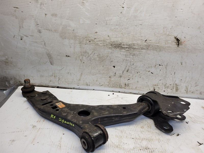 Passenger Right Lower Control Arm Front Fits 13-19 ESCAPE 1529099