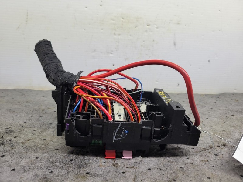 Fuse Box Engine Compartment Fits 12-19 BEETLE 1730283