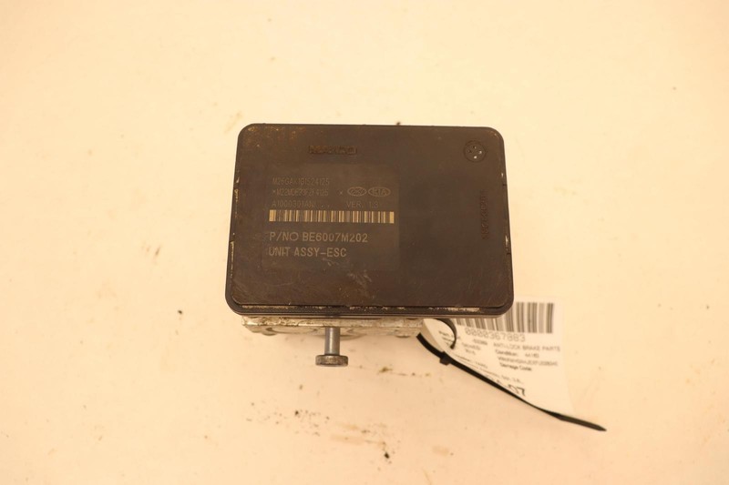 2015-2016 HYUNDAI GENESIS SEDAN 3.8L POWER ANTI LOCK ABS BRAKE PUMP OEM