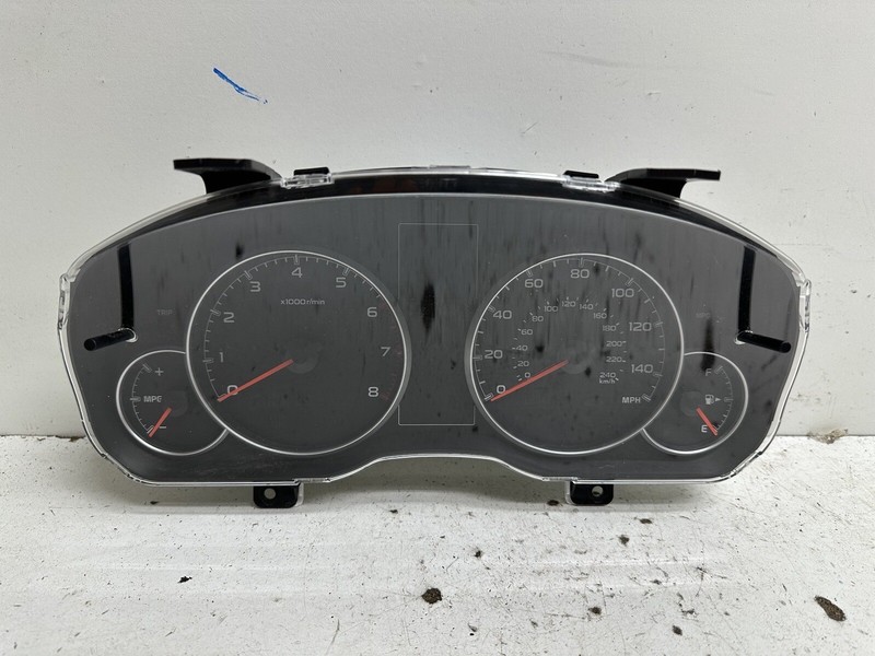 2013-2014 Subaru Outback Premium 2.5L A/T Cluster Speedometer tach gauges panel