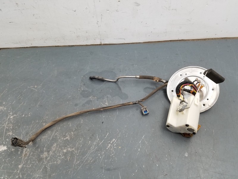2001 Ford Mustang Cobra SVT Fuel Pump Sending Unit #6561 A9