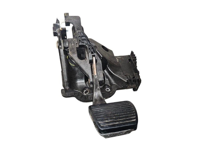 JEEP COMPASS BRAKE STOP PEDAL W/ BRACKET & SENSOR OEM 2022 - 2025