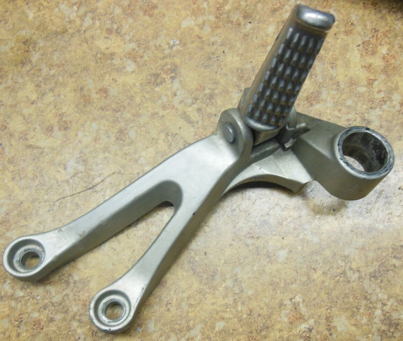 2006 Kawasaki Ninja ZX600 ZX 600 J ZX600J Right Rear Foot Peg Rest Pedal ZX-6R