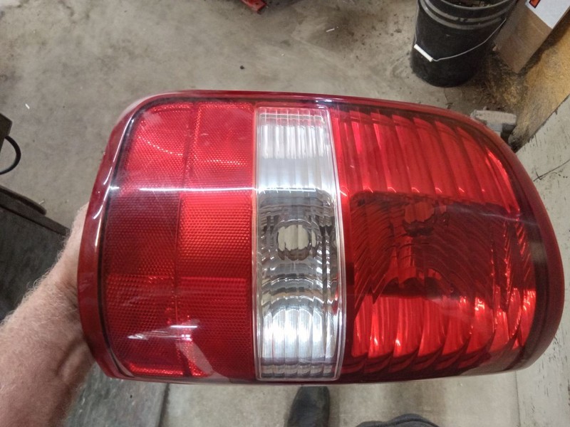 Driver Left Tail Light Styleside Fits 04-08 FORD F150 PICKUP 315072