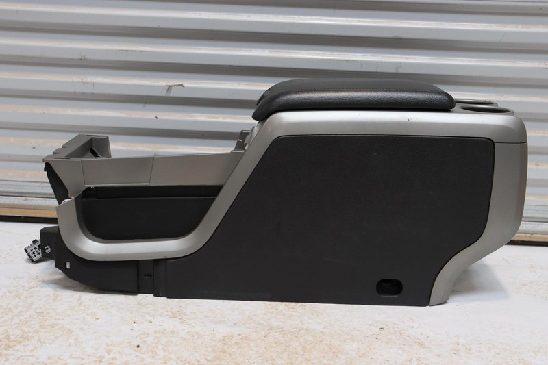 2013-2014 FORD F150 LARIAT CENTER CONSOLE COMPARTMENT W/ ARMREST OEM