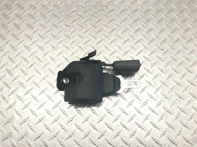 1998-2005 CHEVROLET BLAZER S10 DRIVER REAR BUCKLE/CENTER RETRACTOR OEM 89023947