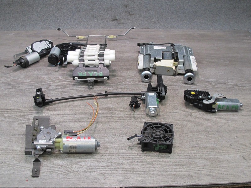 06-12 BENTLEY CONTINENTAL FLYING SPUR FRONT RIGHT SEAT MOTOR LUMBAR CONTROL SET