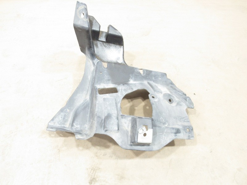 11 12 Fisker Karma 2012 Front Right Passenger Fender Splash Shield Guard |@2