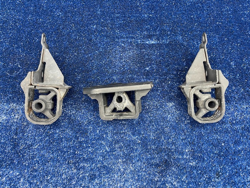 2014–2017 Infiniti Q50 2.0L Rear Exhaust Mount Brackets Set 3OEM