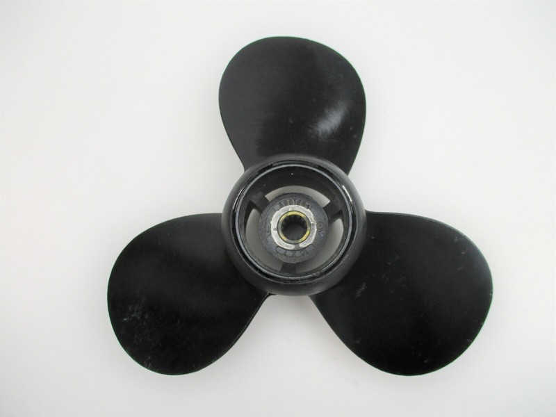 0398126 10 x 7 Pitch Prop Propeller for JOHNSON/EVINRUDE 8-15 HP 13 Spline