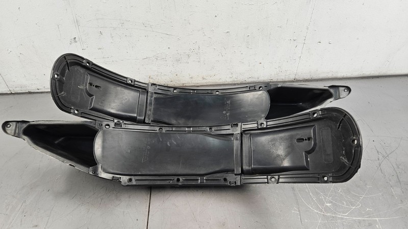 2007 Porsche 911 997 Turbo Quarter Panel Ducts #4019 VV3
