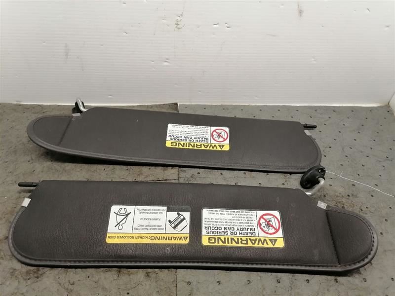 Driver Left Sun Visor Fits 00-02 WRANGLER 1050680