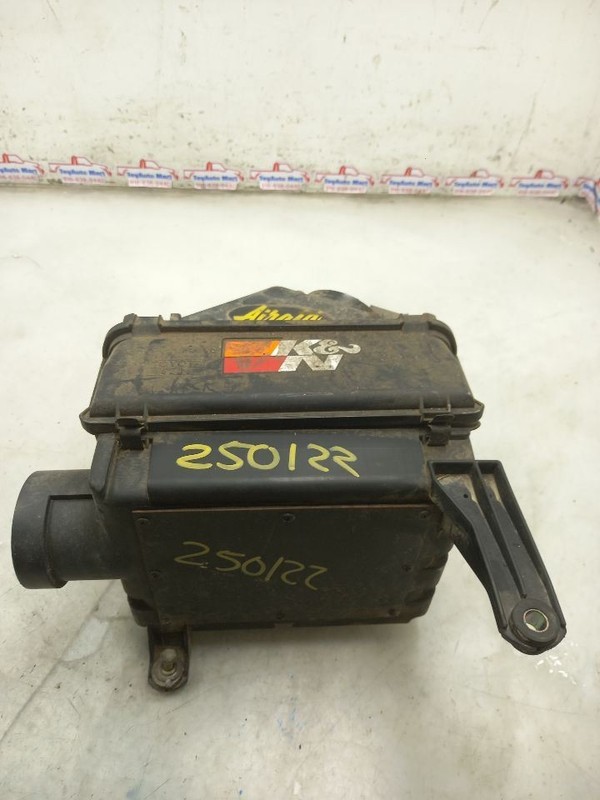 96 97 98 TOYOTA 4 RUNNER 3.4L AIR CLEANER BOX 5VZE