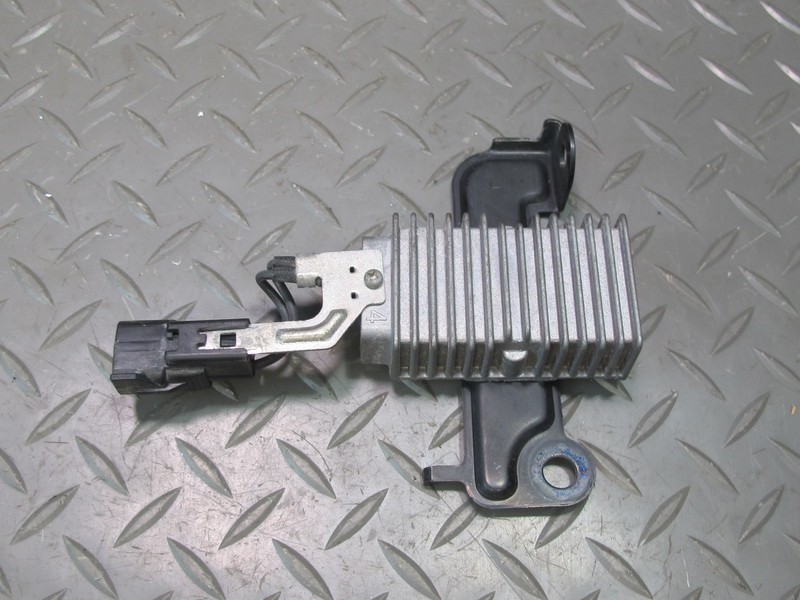2005-2007 LEXUS UZJ100L LX470 FUEL PUMP RESISTOR MODULE 23080-50170