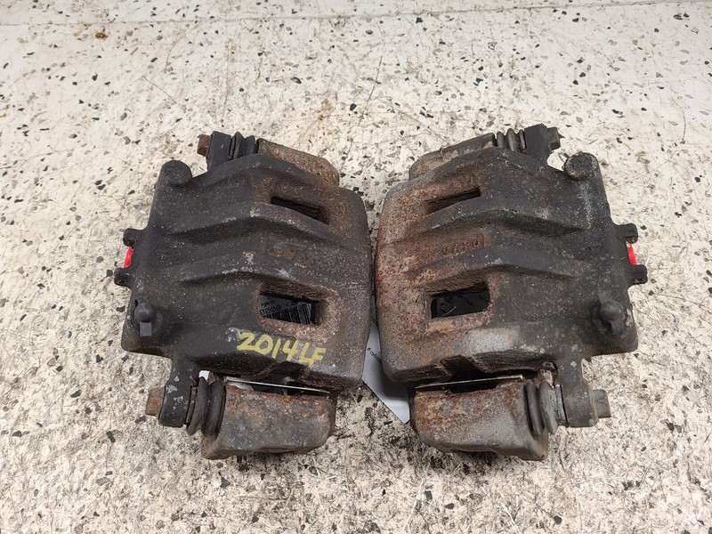 Hyundai Veracruz Brake Caliper Pair Front Driver Lt Passenger Rt OEM 2009-2012