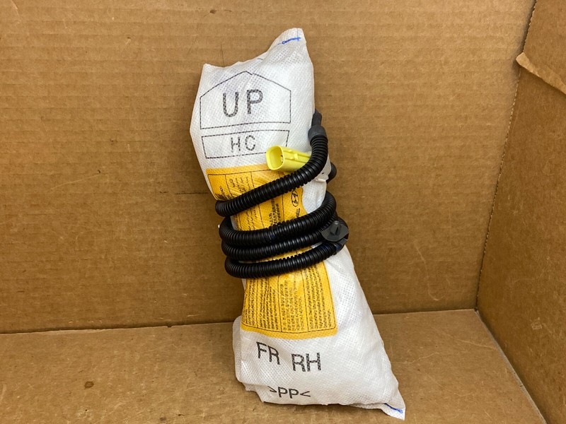 18-20 Hyundai Accent Front Right Side Passenger Seat Air Bag Airbag 80620-J0000