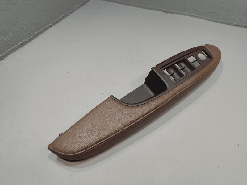 ACURA MDX 2019-20 FRONT DRIVER SIDE DOOR PANEL BROWN ARMREST & SWITCH BEZEL OEM