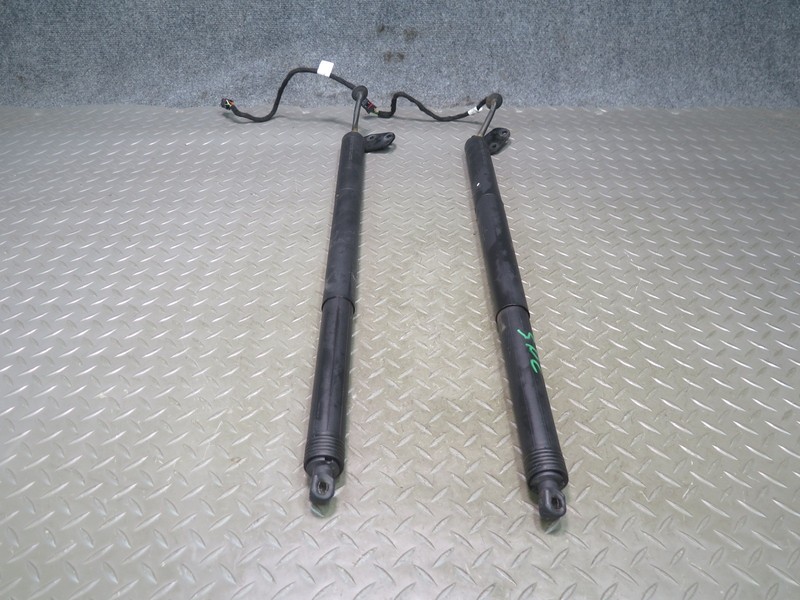 2011-2018 PORSCHE CAYENNE 958 REAR LIFTGATE TAILGATE SHOCK LIFT SUPPORTSET