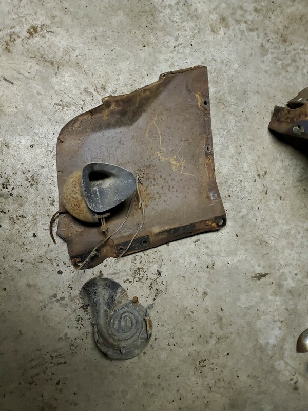 1947 1948 Chevy fleetmaster HORNS OriginalHigh Low 1 horn panel bracket