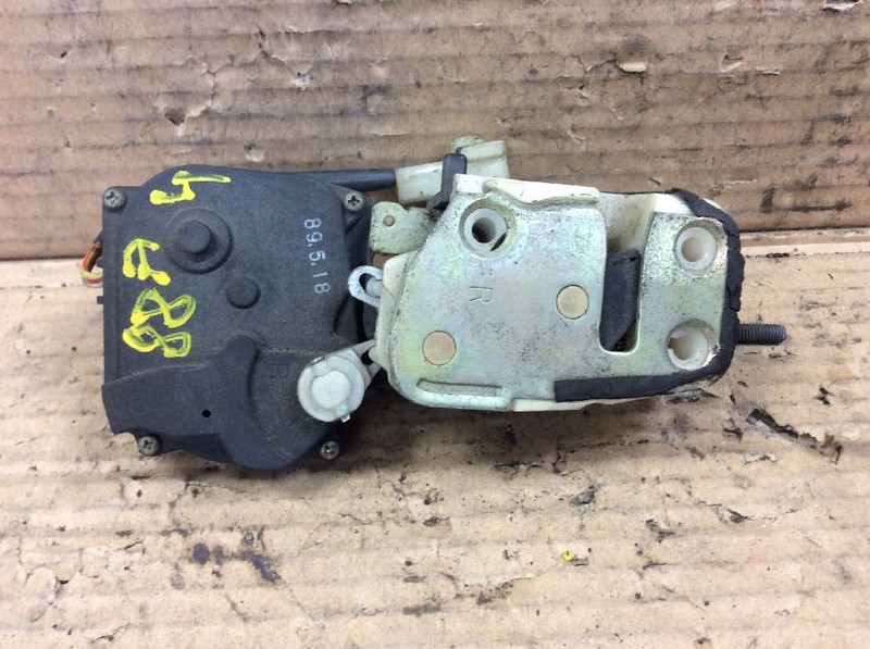 86 87 88 89 Accord 4DR LX LXi Right Rear Door Latch Pwr Lock Assy Used OEM