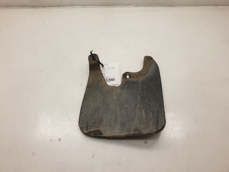 2002 TOYOTA TACOMA SR5 EXTENDED CAB PASSENGER SIDE FRONT MUD GUARD