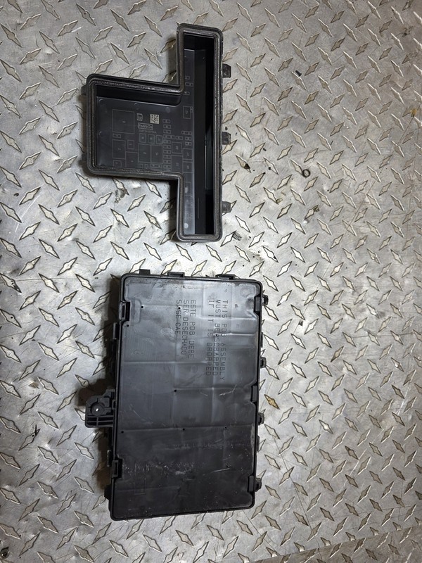 2015 Ford Fusion Cabin Fuse Box Assembly Tested Oem