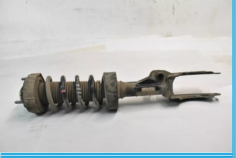 11-14 Porsche Cayenne 958 Front Right Passenger Side Shock Strut 95834304400 OEM