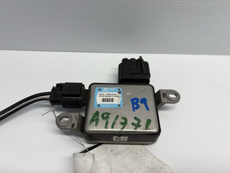 2017-2022 Kia Niro Electric Cooling Fan Control Module Genuine OEM 25385G2000
