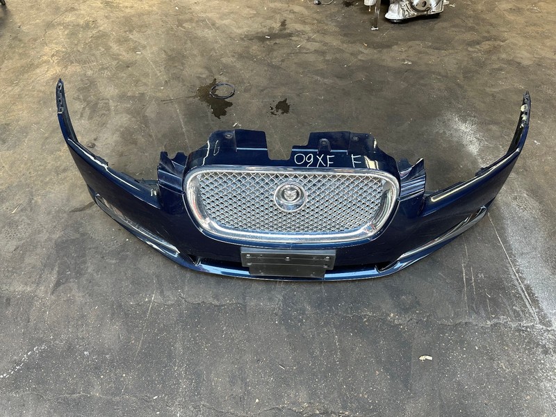 09-11 JAGUAR XF X250 FRONT BUMPER COVER OEM