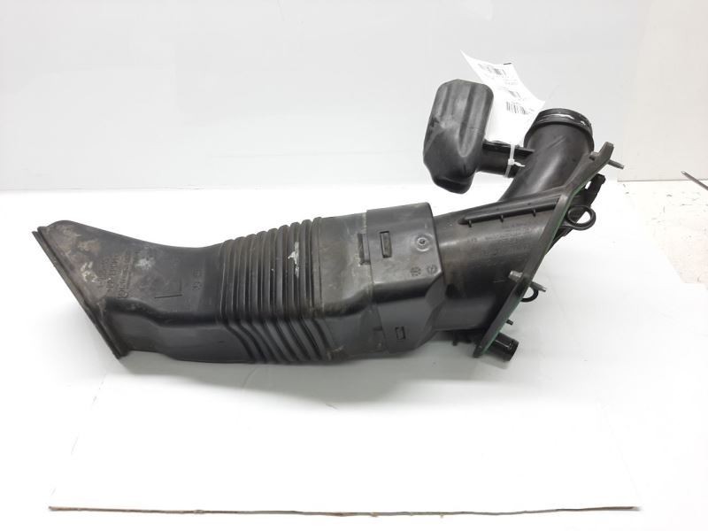 Left Air Cleaner Intake Tube 98111002102 Porsche Boxster Cayman 981 2013-2016