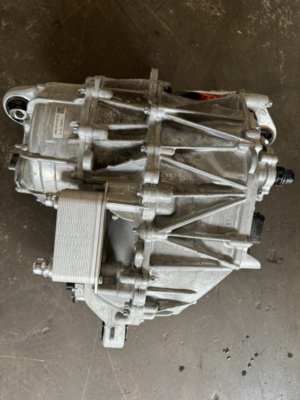20-24 TESLA MODEL Y FRONT DRIVEUNIT MOTOR DRIVE UNIT 1120960-10-G N-32073