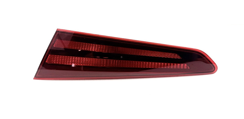 2019-2020 Hyundai Elantra Sedan Right RH Inner Tail Light 92404-F3500 OEM